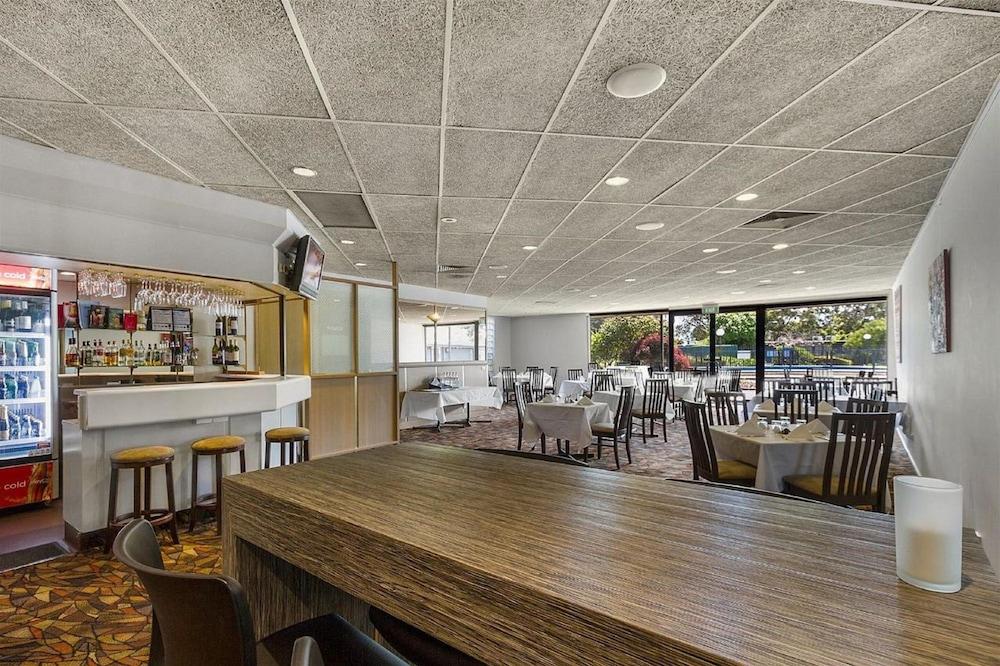 Quality Inn & Suites Traralgon Exterior photo