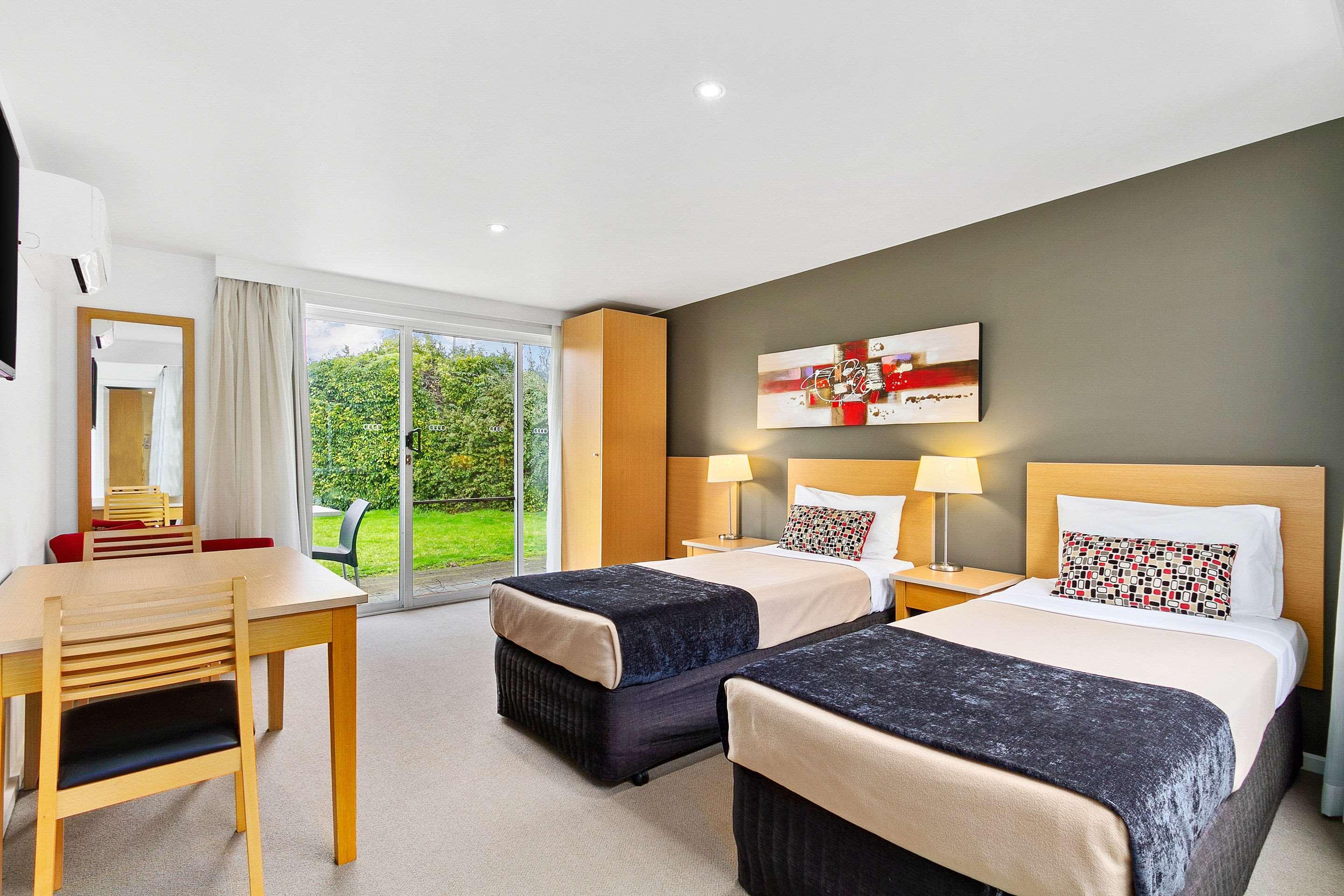 Quality Inn & Suites Traralgon Exterior photo